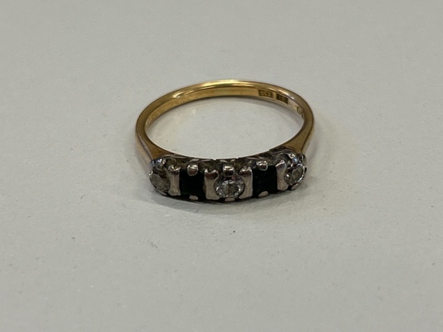 1378163-5 Guldringar 2st 18K