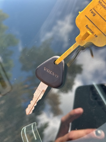 1383248-111 Volvo EW160D med tre skopor & gafflar *Uppdaterad auktion*