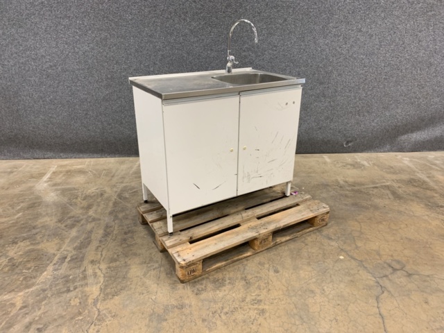 1421179-1 Diskbänk med underskåp