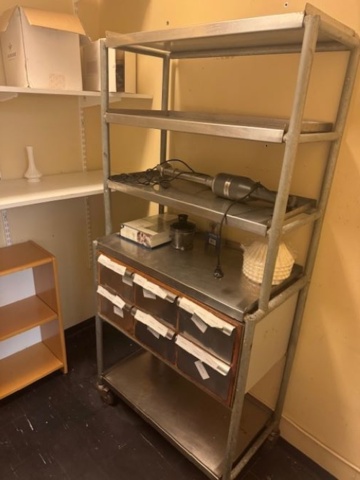 1296713-1 Everything in the room