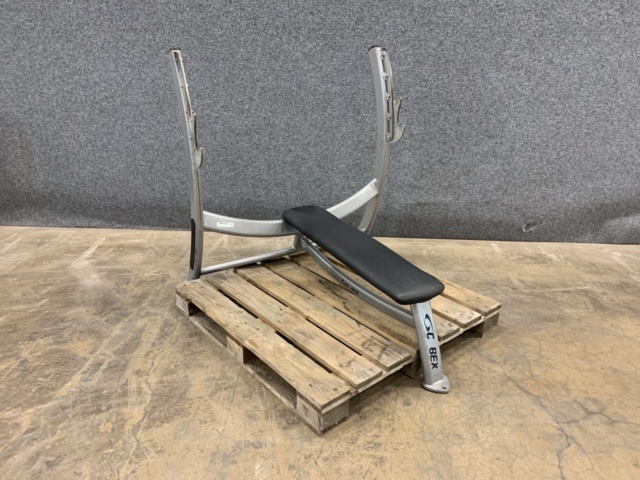 1422557-1 Bänkpress-ställning, Cybex