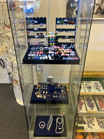 1422643-11 Webshop, domäner och lager - GLINDER - e-handelsverksamhet inom retro-, rockabilly- och 50-talsmode