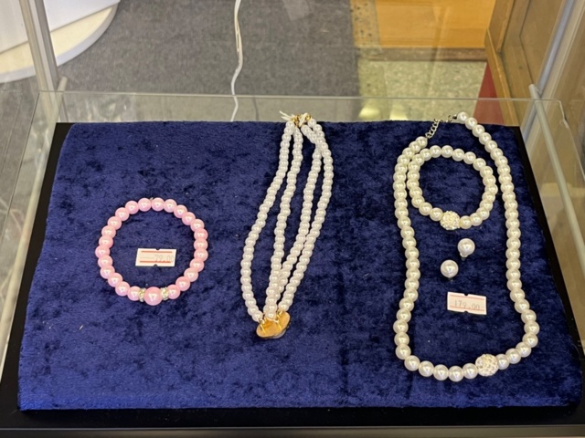 1422643-54 Webshop, domäner och lager - GLINDER - e-handelsverksamhet inom retro-, rockabilly- och 50-talsmode