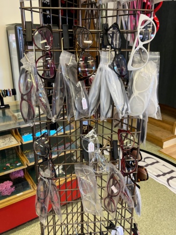 1422643-61 Webshop, domäner och lager - GLINDER - e-handelsverksamhet inom retro-, rockabilly- och 50-talsmode