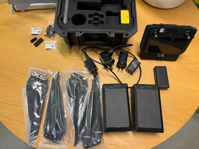 1143468-4 Drönare med kamera och tillbehör - DJI Enterprise Matrice 300 / Zenmuse P1