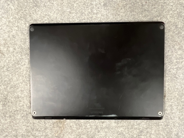 1422667-3 Microsoft Surface Laptop, core i5 8GB/256GB SSD