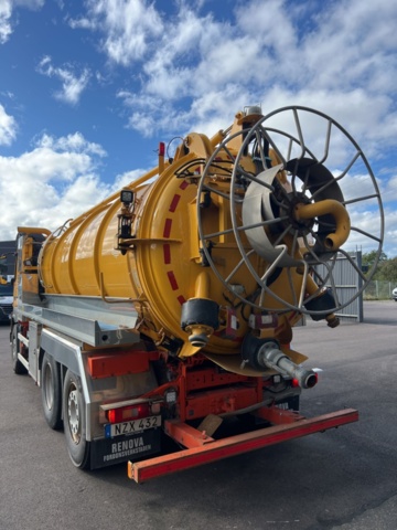 1351318-3 Slambil med tank och ventilutrustning - Volvo Trucks FM -2016 (Reparationsobjekt)