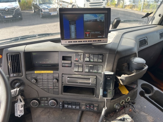 1351318-38 Slambil med tank och ventilutrustning - Volvo Trucks FM -2016 (Reparationsobjekt)