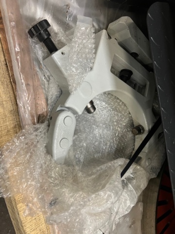 1422532-12 Svarv CS 6250C