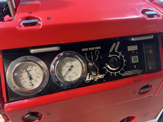 1419976-7 Vattenpump med tillbehör - Ziegler Ultra Power