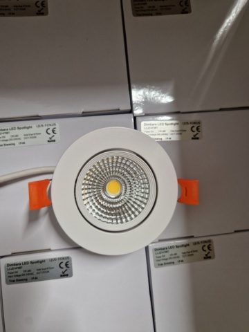 1424198-4 50 st LED spotlights IP44 - Frakt ingår