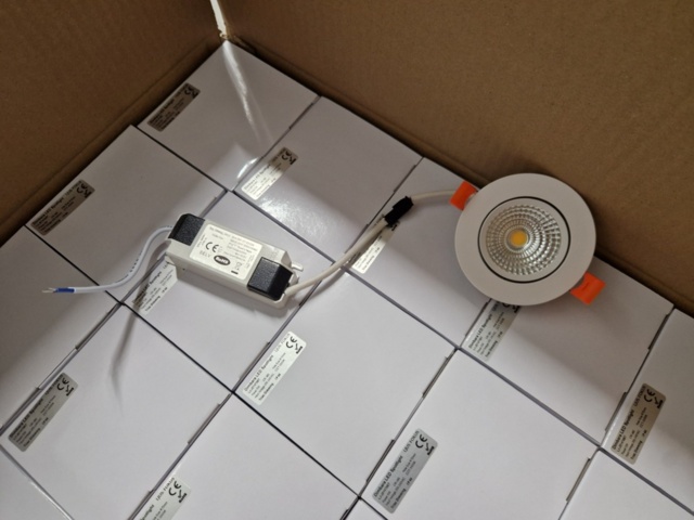 1424198-7 50 st LED spotlights IP44 - Frakt ingår