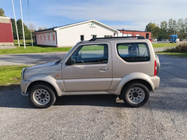 1331915-2 Suzuki Jimny 1.3 VVT 4WD -2004