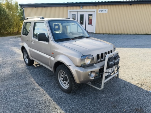 1331915-7 Suzuki Jimny 1.3 VVT 4WD -2004