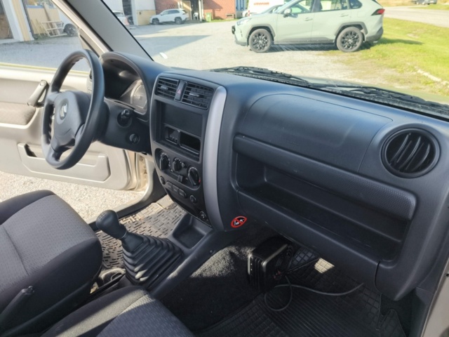 1331915-72 Suzuki Jimny 1.3 VVT 4WD -2004