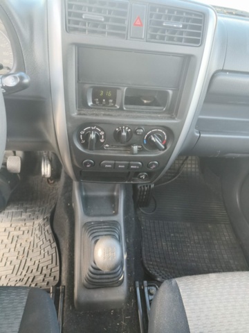 1331915-85 Suzuki Jimny 1.3 VVT 4WD -2004