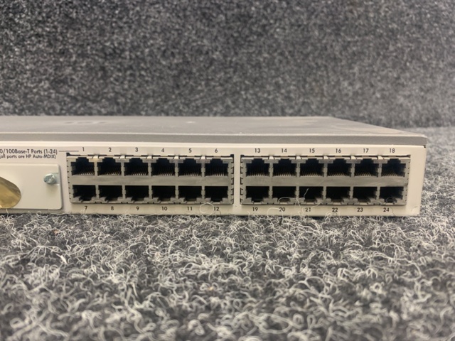 1424266-4 Switch, HP Procurve 2524