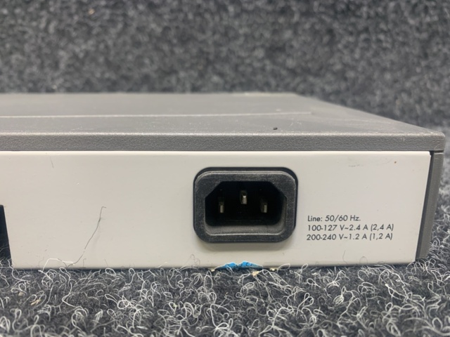 1424266-5 Switch, HP Procurve 2524