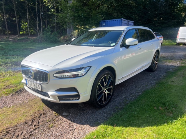 1422201-1 Volvo V90 Cross Country D5 AWD Geartronic, 235hk, 2018