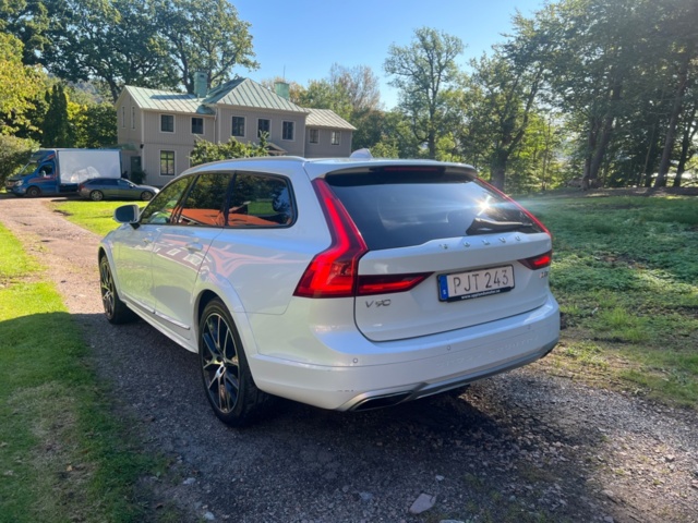 1422201-4 Volvo V90 Cross Country D5 AWD Geartronic, 235hk, 2018