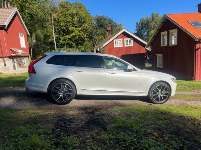 1422201-7 Volvo V90 Cross Country D5 AWD Geartronic, 235hk, 2018