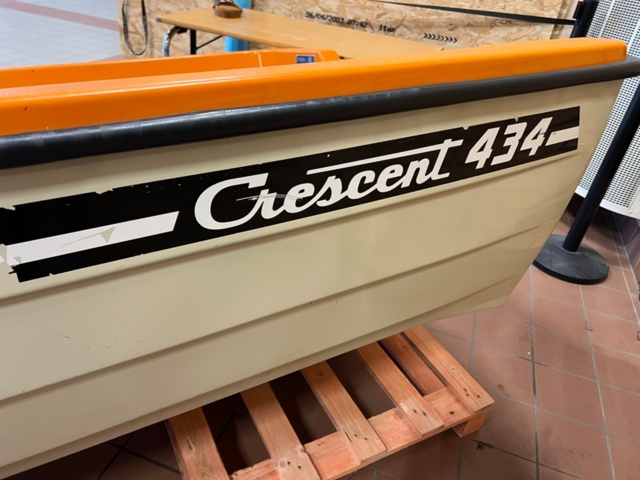 1424441-2 Båt Crescent 434