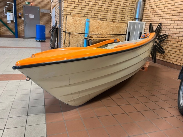 1424441-13 Båt Crescent 434