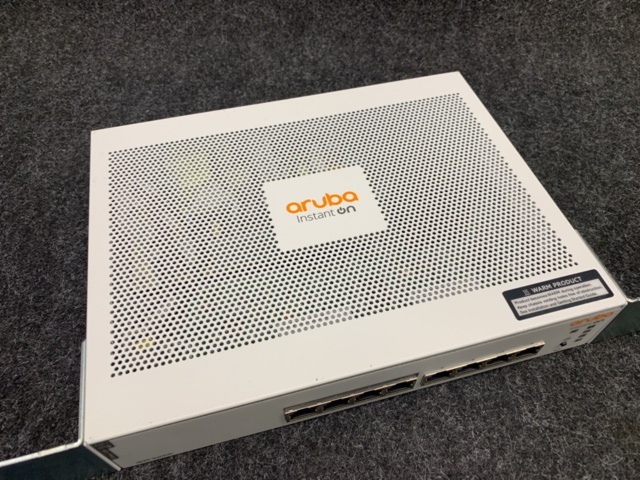 1424808-5 Switch Aruba 1830