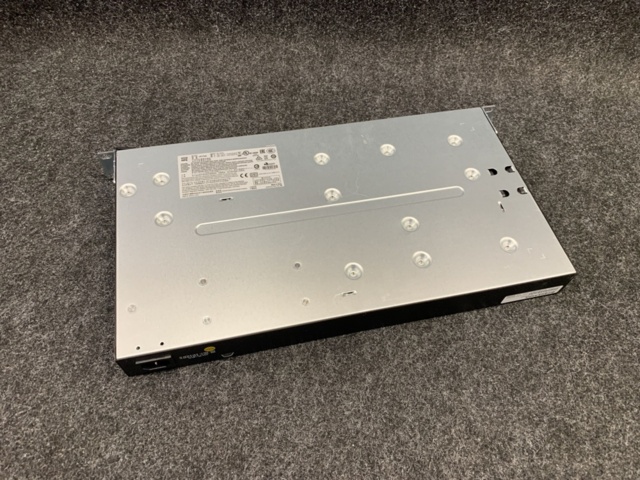 1424809-9 Switch Aruba 2530-24G