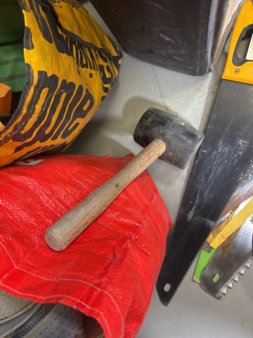 1420824-5 Samling med handverktyg, installationsmaterial m.m