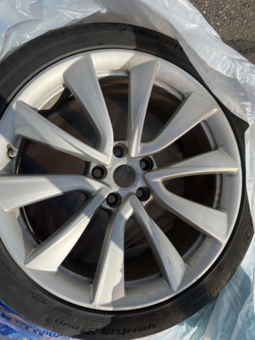 1351323-52 Tesla Model 3 Long Range AWD, 440hk -2019