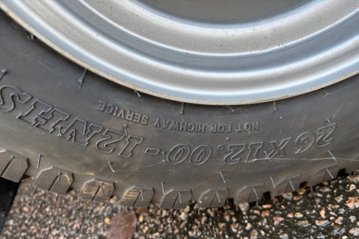 1422202-18 Redskapsbärare EL Nimos Posi-trac med vikplog och sandspridare