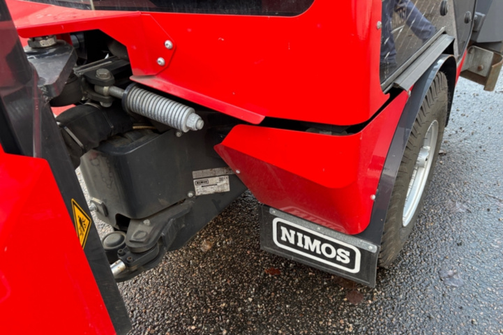 1422202-20 Redskapsbärare EL Nimos Posi-trac med vikplog och sandspridare