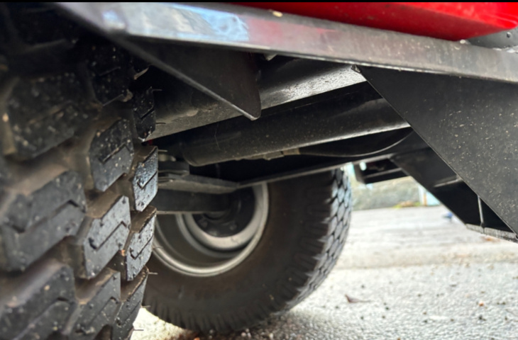 1422202-27 Redskapsbärare EL Nimos Posi-trac med vikplog och sandspridare