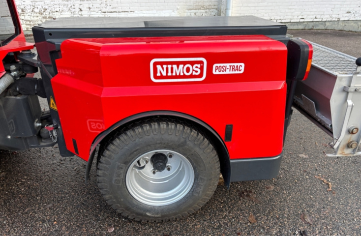 1422202-34 Redskapsbärare EL Nimos Posi-trac med vikplog och sandspridare