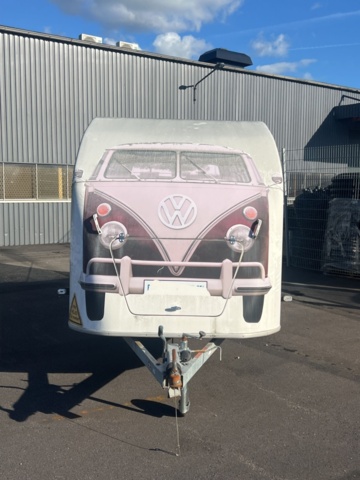 1395668-2 Skåpsläp Sävsjösläpet SSLV 1100 4 (Reparationsobjekt)