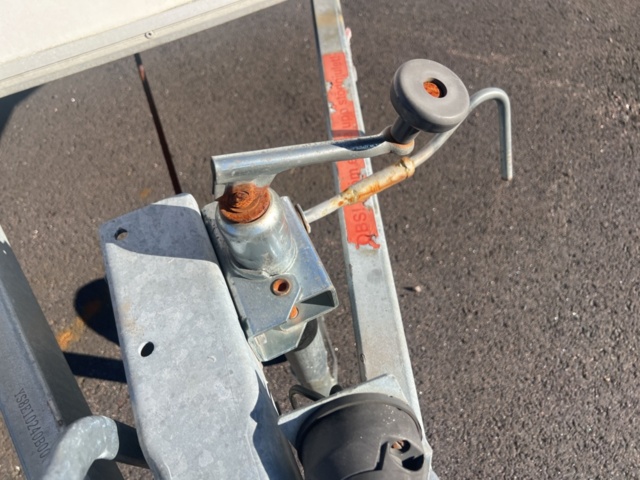 1395668-20 Skåpsläp Sävsjösläpet SSLV 1100 4 (Reparationsobjekt)