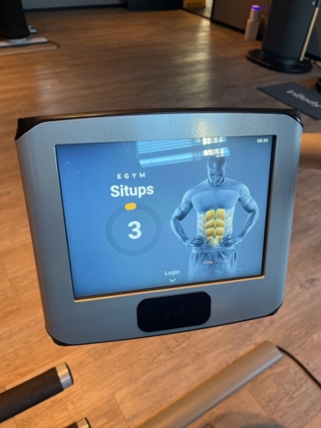 1277257-11 Intelligent gym / smartgym med 8 st gymmaskiner, HUB och tillbehör  - EGYM