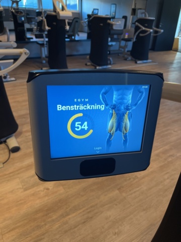 1277257-19 Intelligent gym / smartgym med 8 st gymmaskiner, HUB och tillbehör  - EGYM