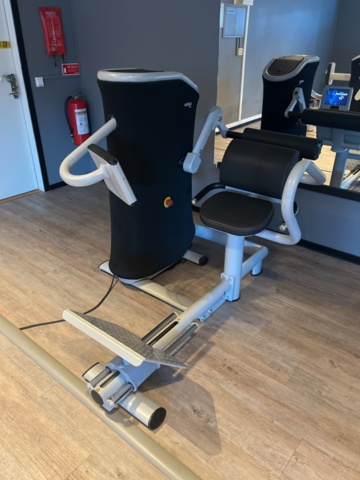 1277257-26 Intelligent gym / smartgym med 8 st gymmaskiner, HUB och tillbehör  - EGYM