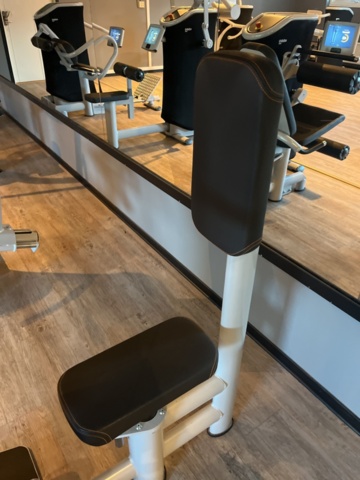 1277257-40 Intelligent gym / smartgym med 8 st gymmaskiner, HUB och tillbehör  - EGYM