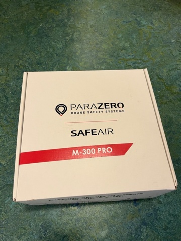 1143469-1 Nytt/oanvänt fallskärmssystem med tillbehör för drönare - ParaZero SafeAir M-300 Pro