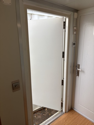 1373443-31 Boendecontainer – 40’ HC med 2 studiolägenheter (oanvänd)