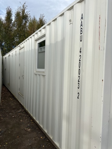 1373443-51 Boendecontainer – 40’ HC med 2 studiolägenheter (oanvänd)
