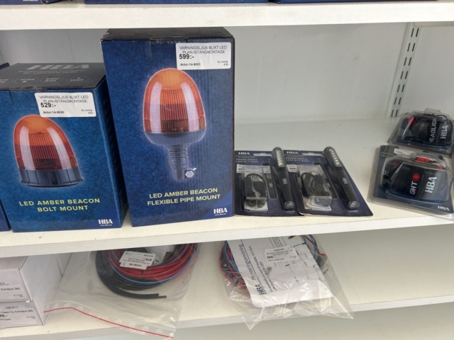 1383257-7 HBA belysningsställ med innehållet