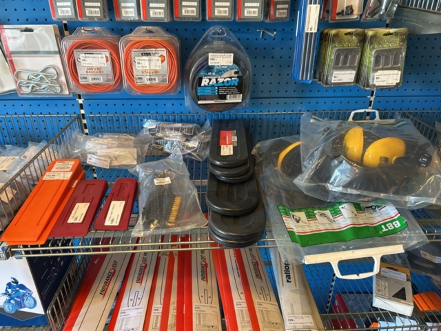 1383258-22 Butiksinredning med innehållet