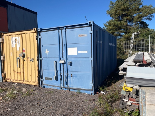 1421556-1 20” Container