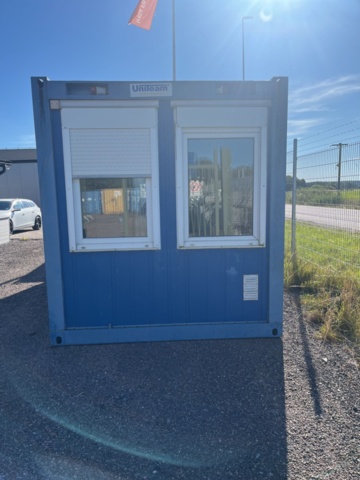 1421557-3 20” containerbod isolerad, dusch, wc