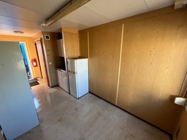 1421557-6 20” containerbod isolerad, dusch, wc