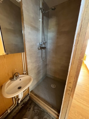 1421558-14 20” containerbod isolerad, dusch, wc